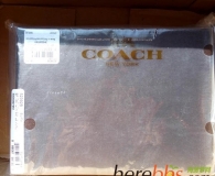 海淘无税到货！枚红色coach小手包一枚~大爱！淘自zappos.com