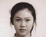 英拉这几天还在中国 发几张美女英拉的清纯学生照