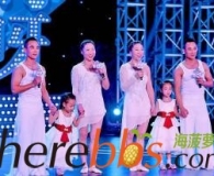 双胞胎嫁给了双胞胎，生了一模一样的孩子