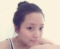 美女穿大嘴猴运动背心来了