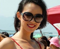 在这样的娱乐圈，张梓琳就是我的女神，我也曾去农大蹲点过，连她妈都没见过